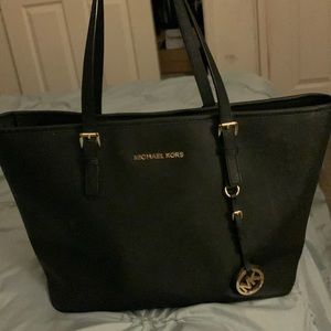 Black Michael kors purse